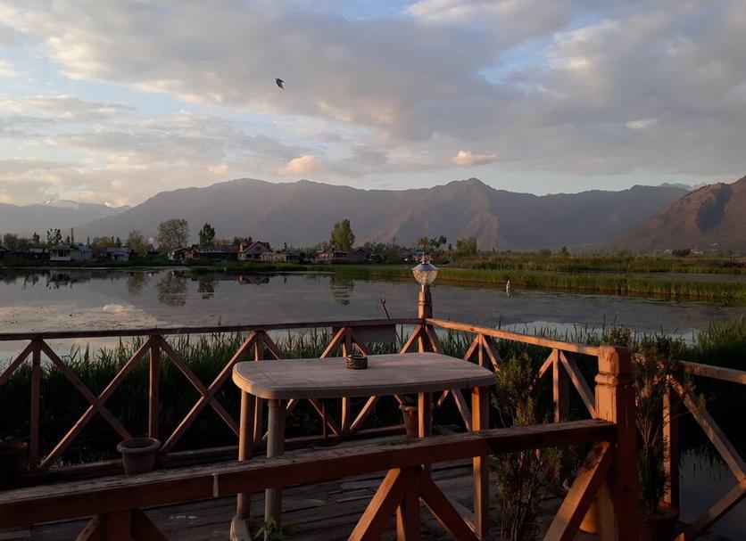 Pemandangan luar Foto