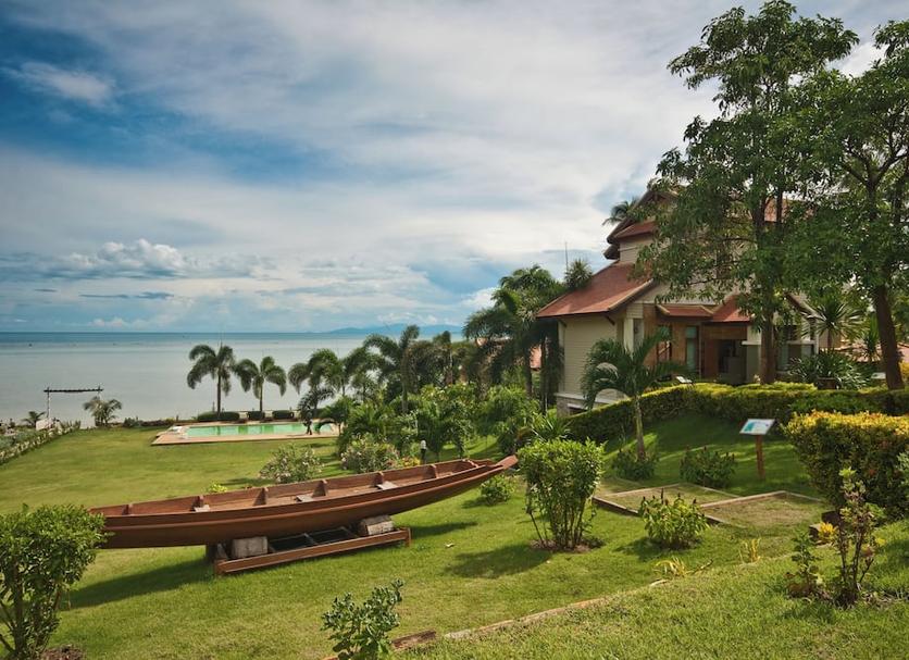Pemandangan luar Foto