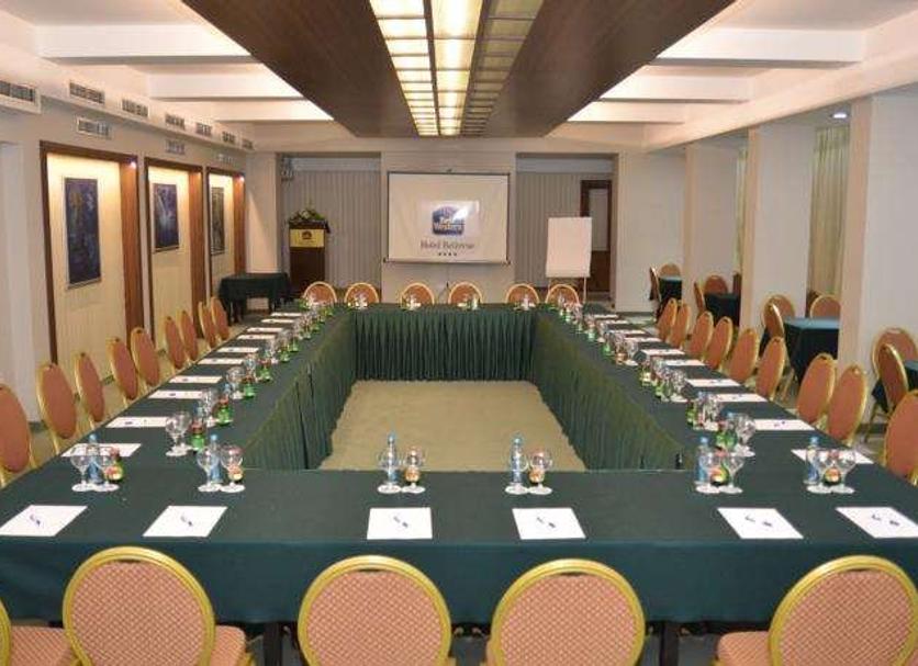 Ruang konferensi Foto