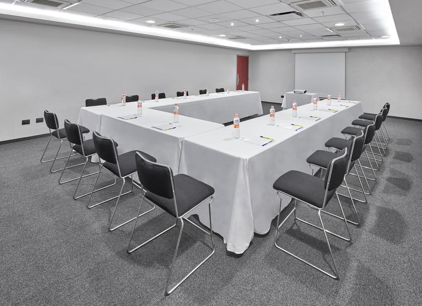 Ruang konferensi Foto