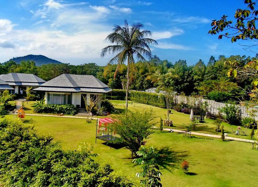 Pemandangan luar Foto