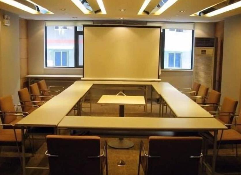 Ruang konferensi Foto