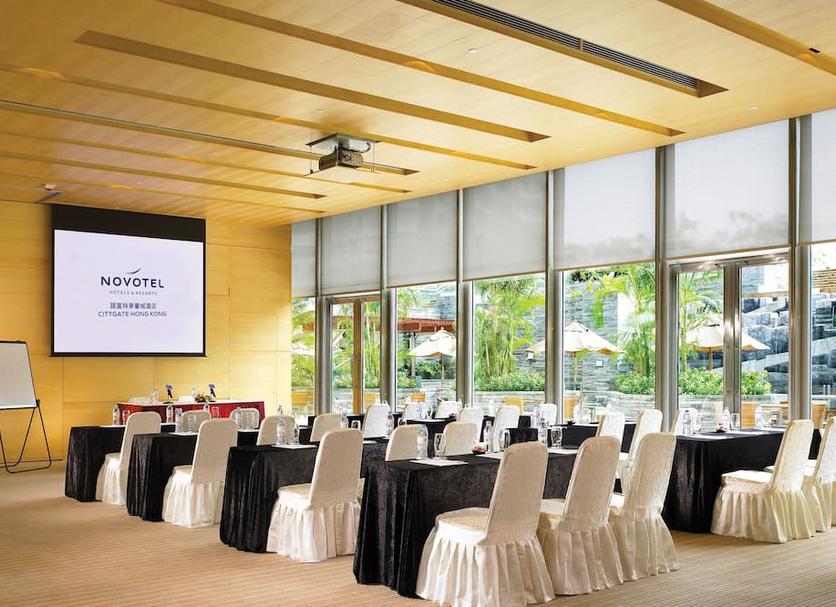 Ruang konferensi Foto