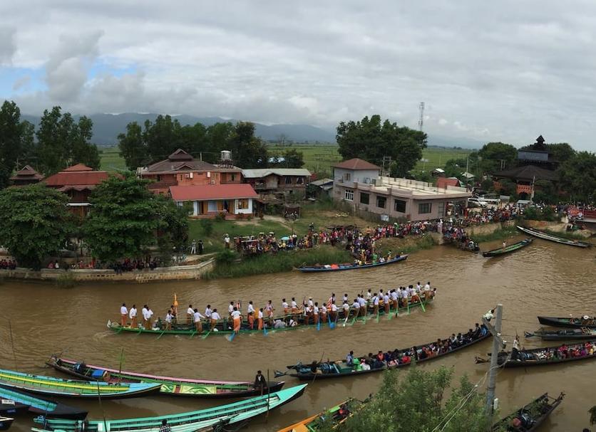 Pemandangan luar Foto