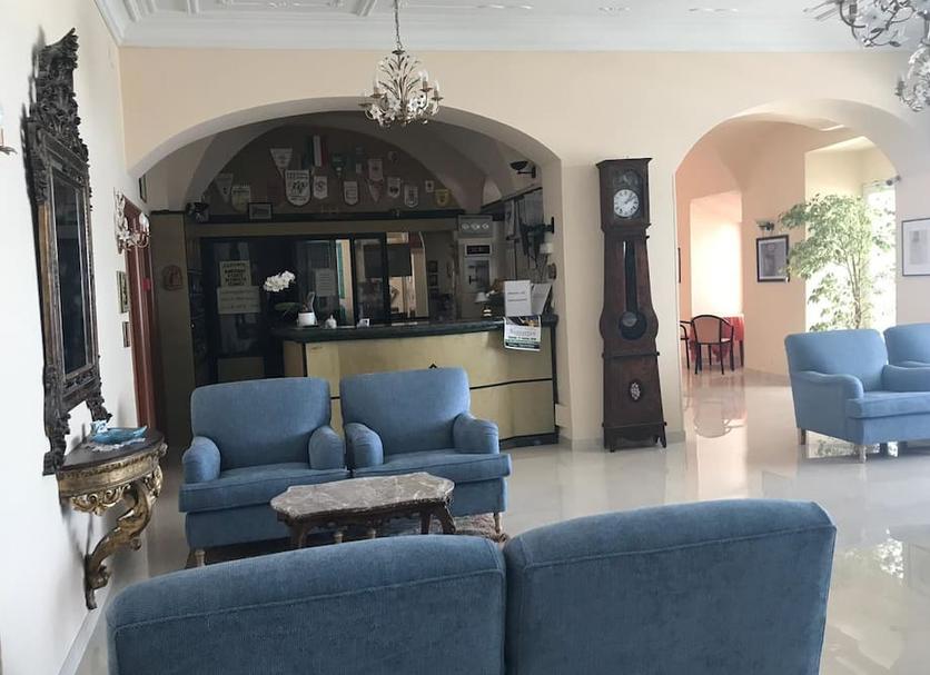 Ruang tamu Foto