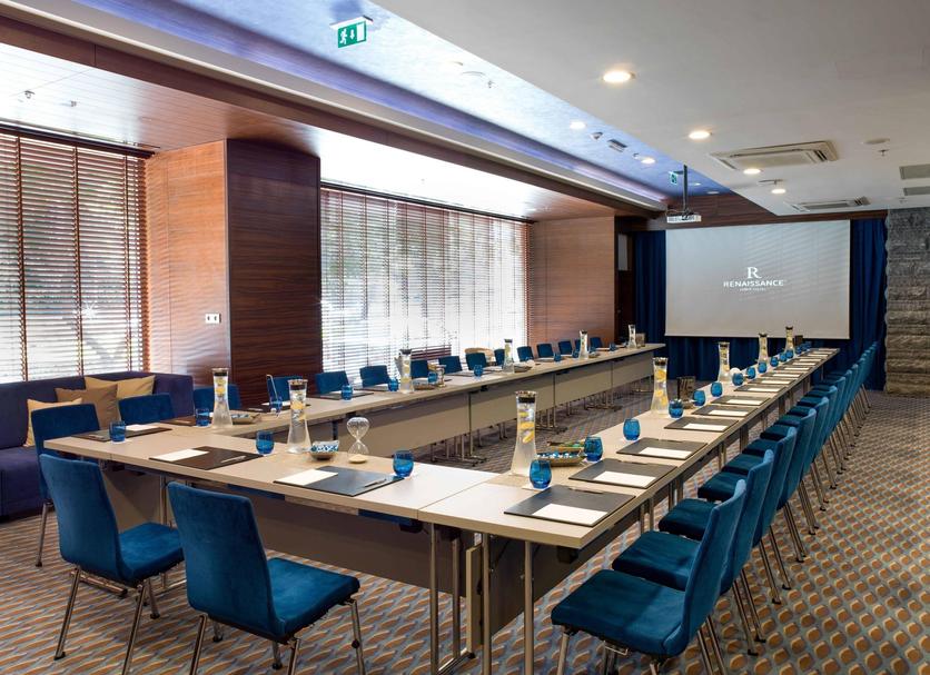 Ruang konferensi Foto