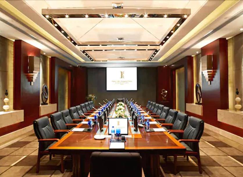 Ruang konferensi Foto