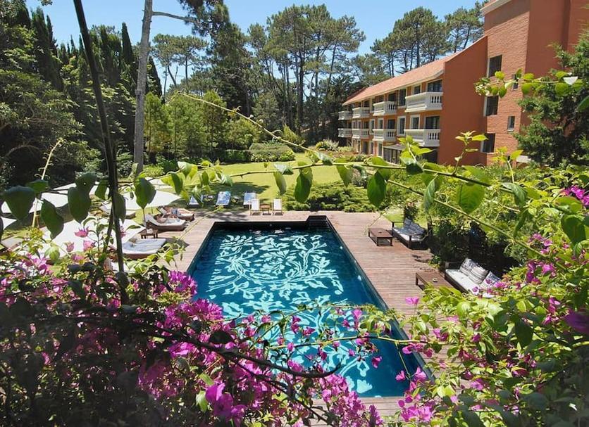 Kolam Foto