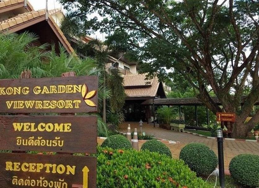 Pemandangan luar Foto
