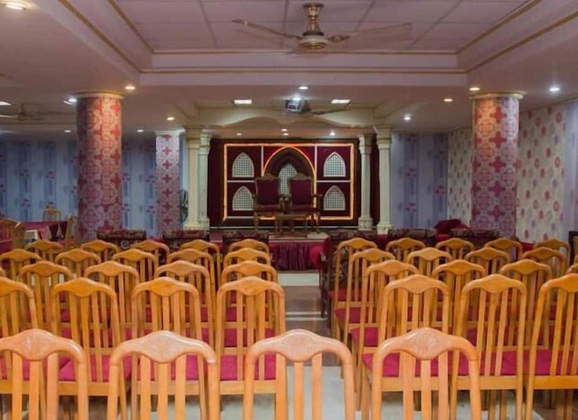Ruang konferensi Foto