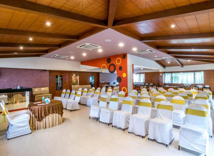 Ruang konferensi Foto
