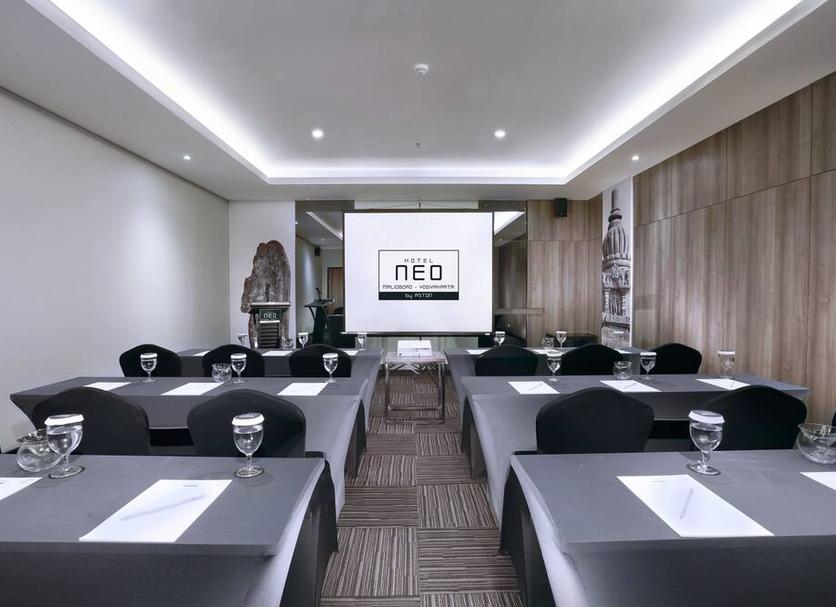 Ruang konferensi Foto