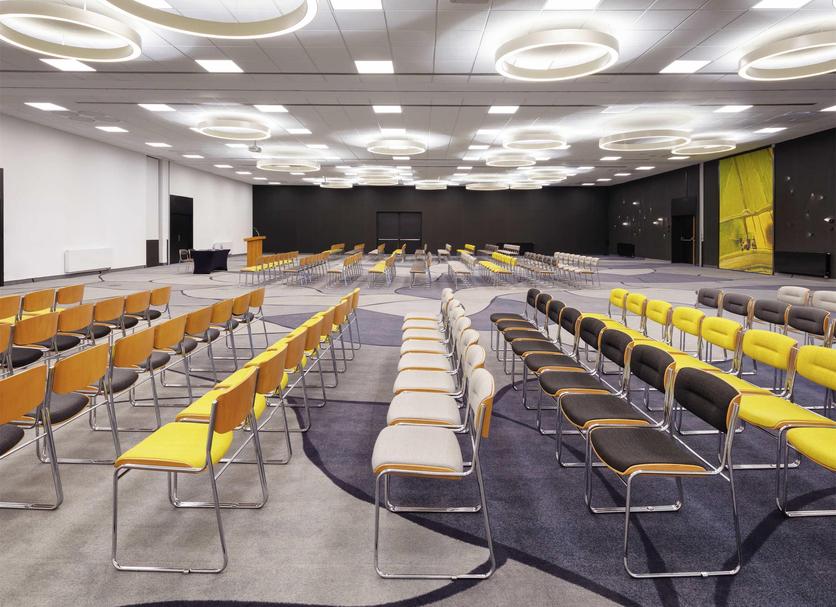 Ruang konferensi Foto
