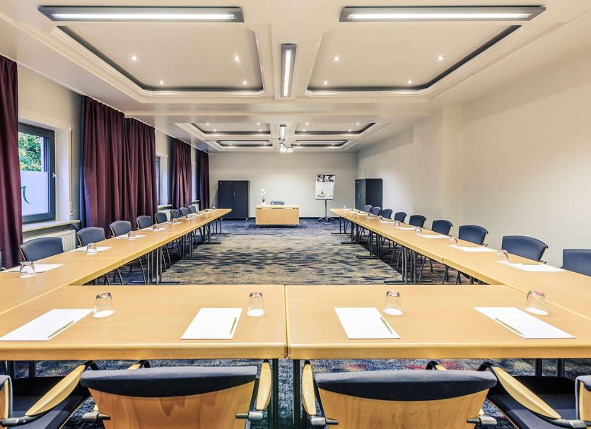Ruang konferensi Foto