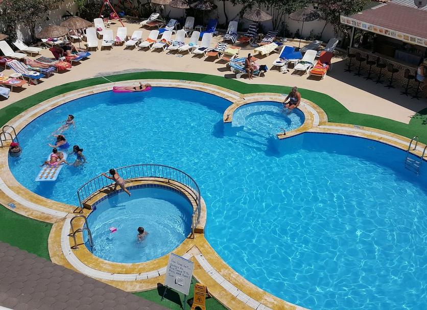 Kolam Foto