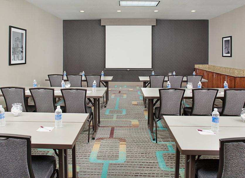 Ruang konferensi Foto