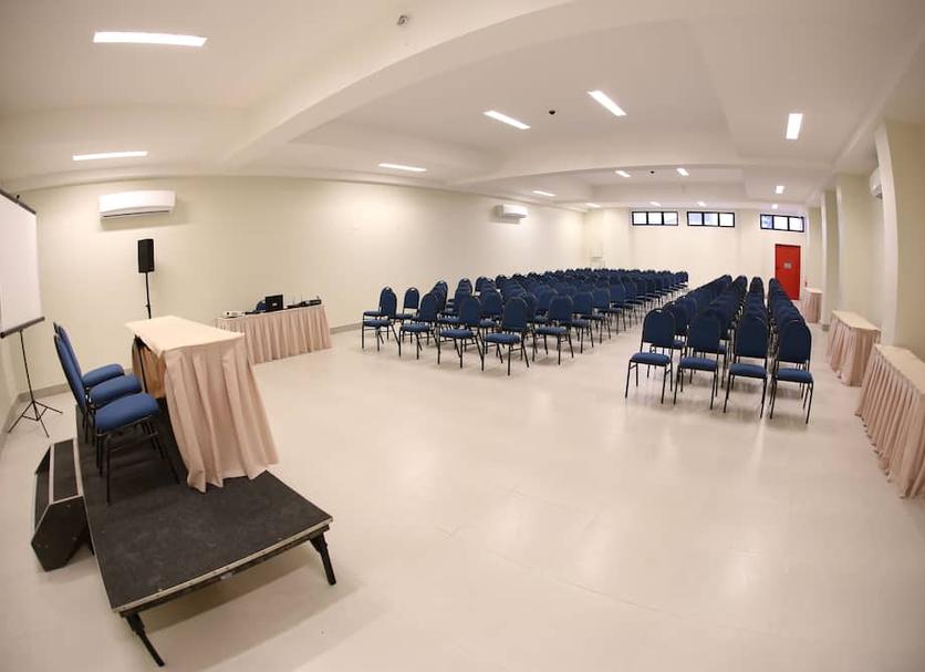 Ruang konferensi Foto