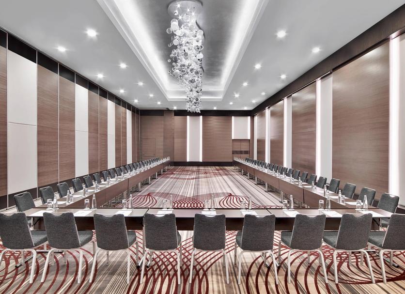 Ruang konferensi Foto