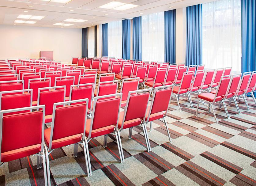Ruang konferensi Foto