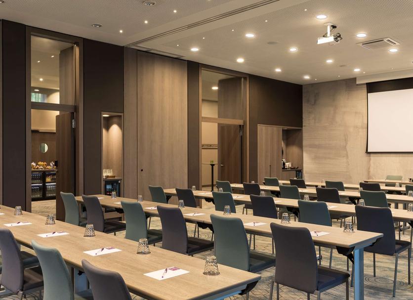 Ruang konferensi Foto