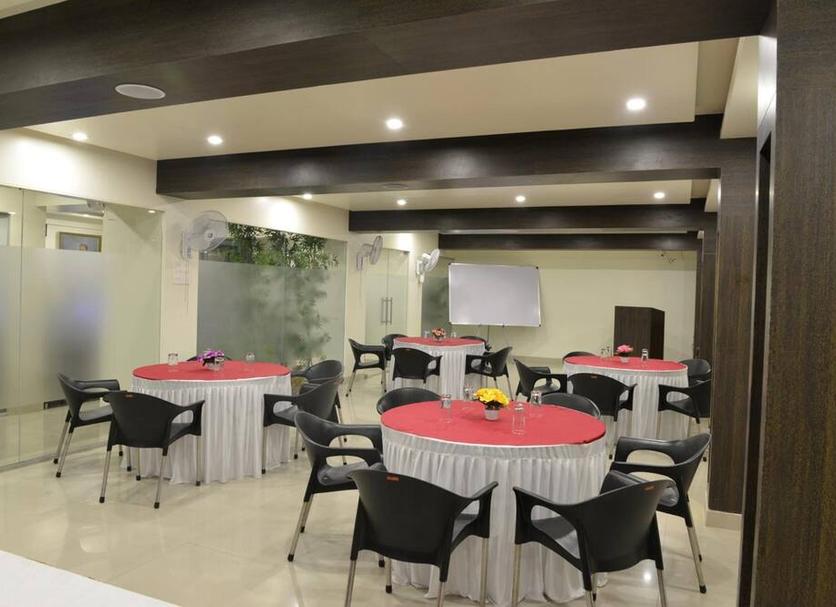 Ruang konferensi Foto