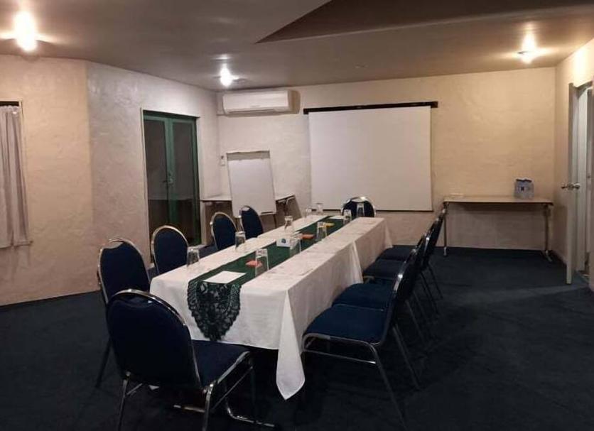 Ruang konferensi Foto