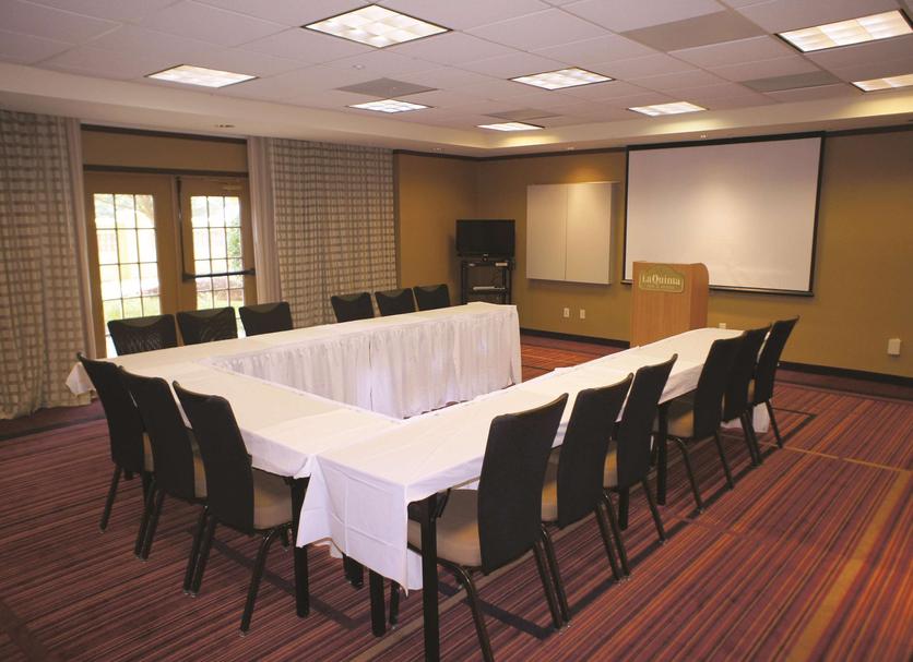 Ruang konferensi Foto