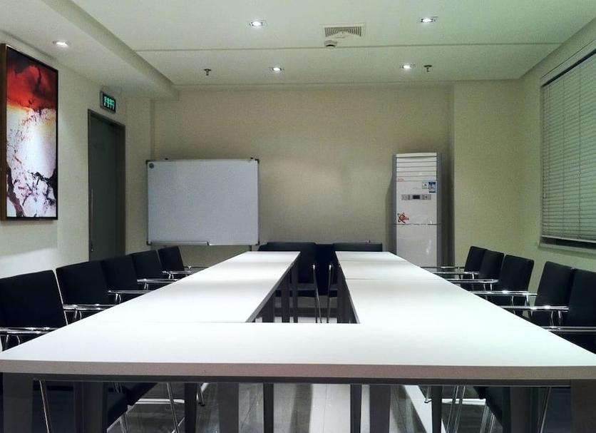 Ruang konferensi Foto