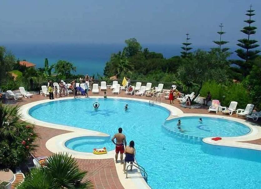 Kolam Foto