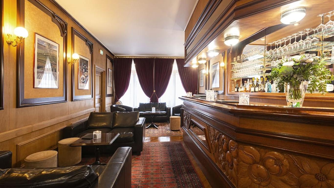 Hotel Belle Epoque