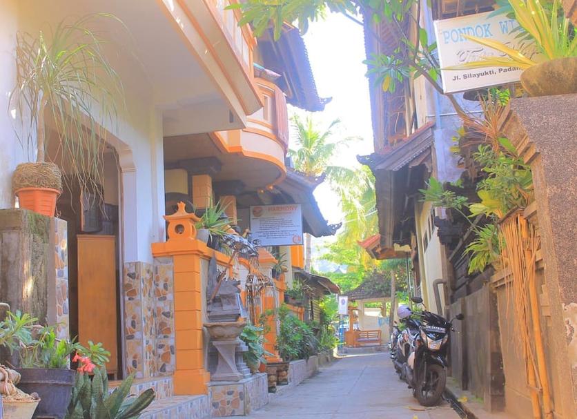 Pemandangan luar Foto