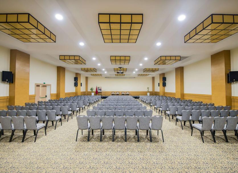 Ruang konferensi Foto