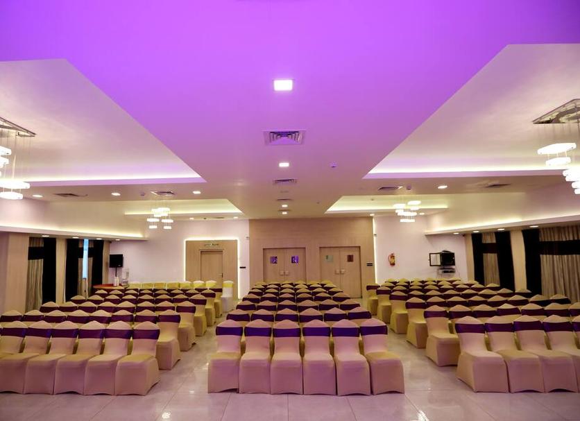 Ruang konferensi Foto