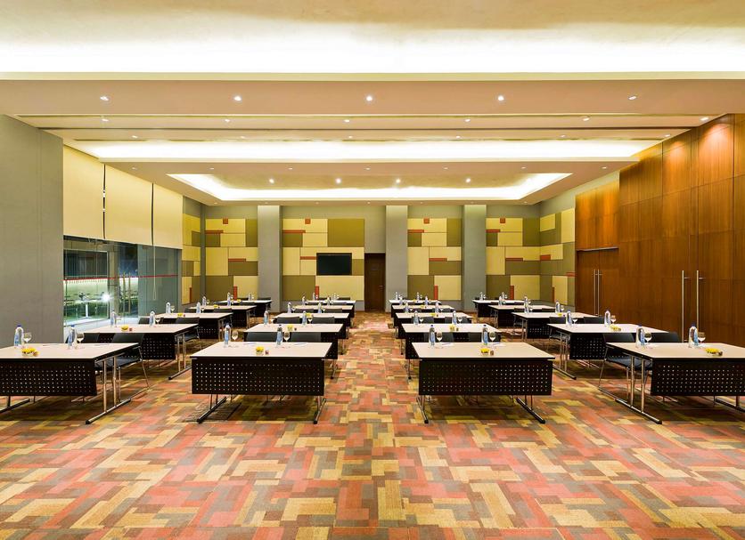 Ruang konferensi Foto