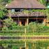 Pemandangan luar