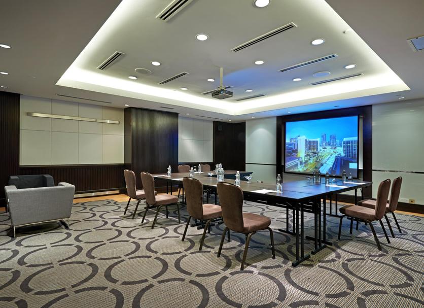 Ruang konferensi Foto