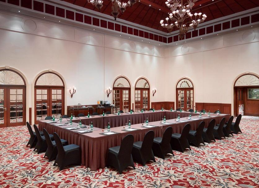 Ruang konferensi Foto