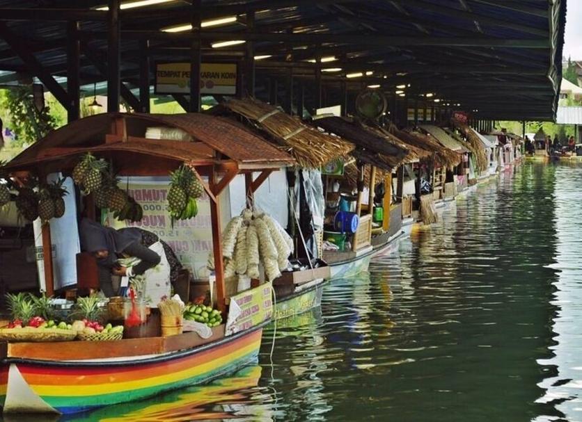 Pemandangan luar Foto