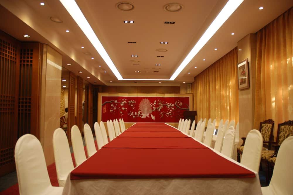 Ruang konferensi Foto