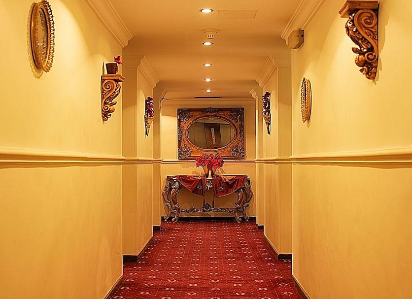 Lorong Foto