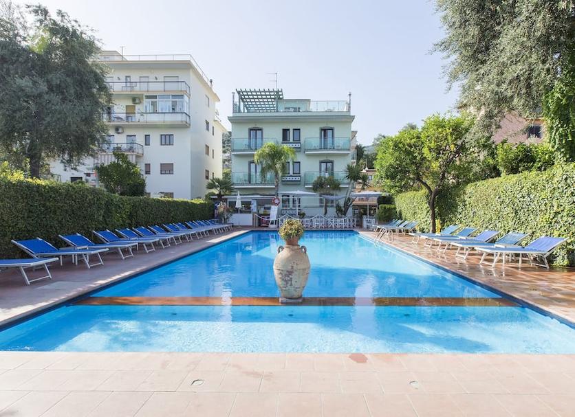 Kolam Foto