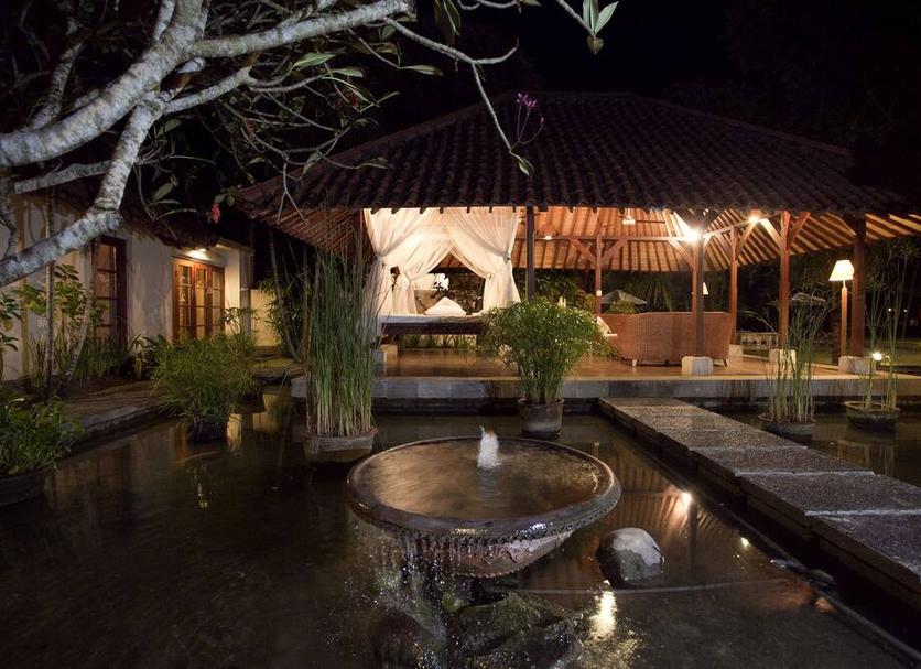 Pemandangan luar Foto