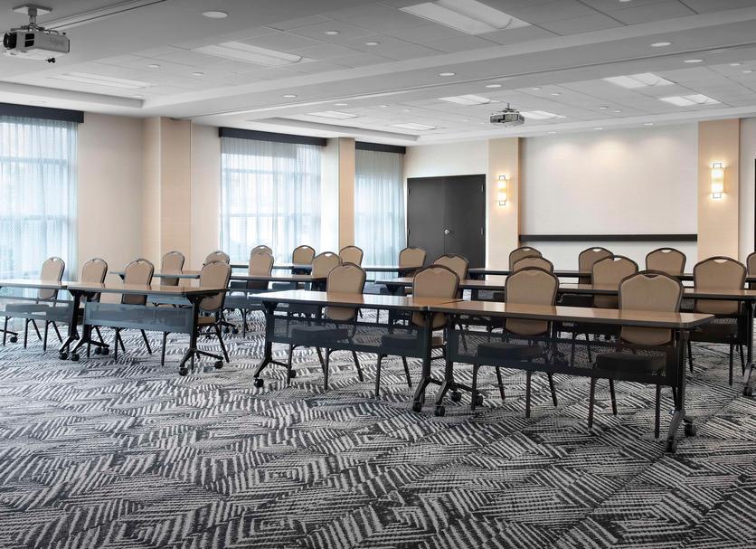 Ruang konferensi Foto