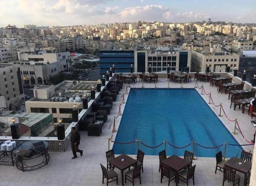 Kolam Foto