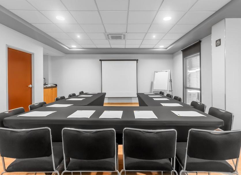 Ruang konferensi Foto