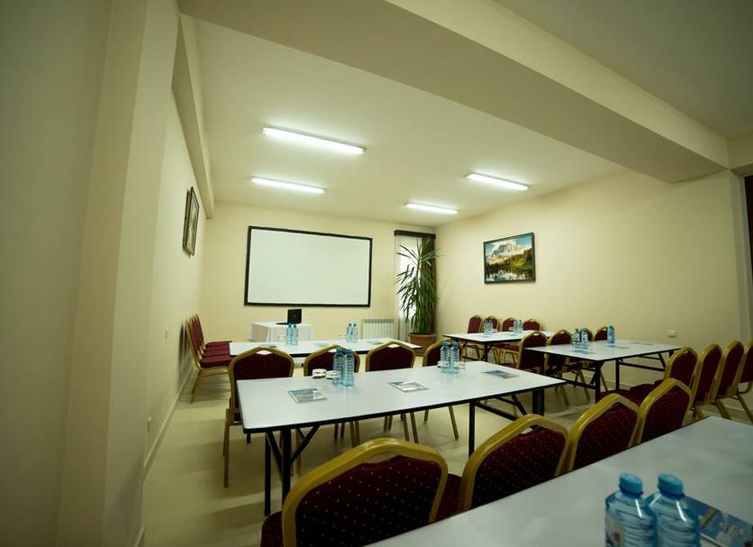 Ruang konferensi Foto