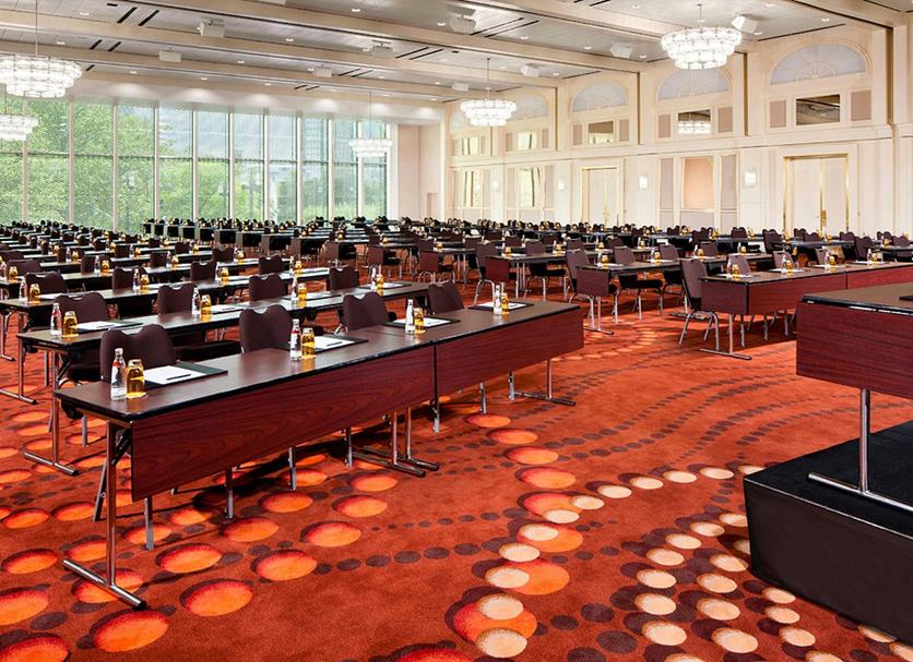 Ruang konferensi Foto