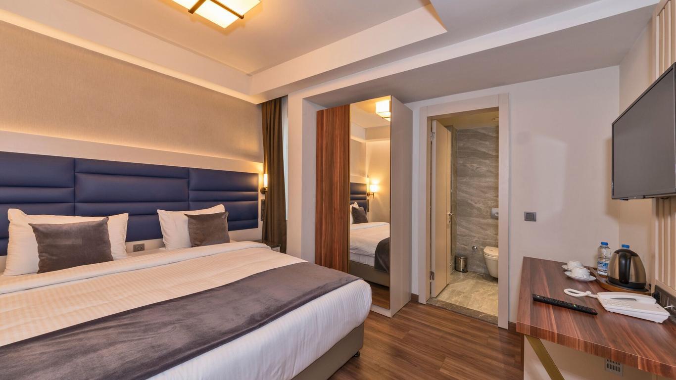 Golden Royal Hotel