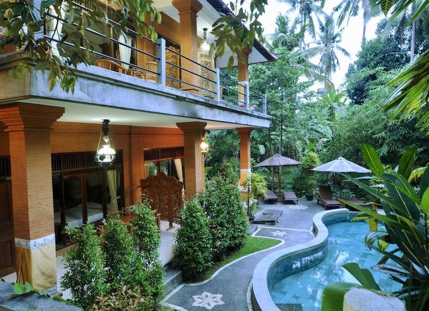 Pemandangan luar Foto