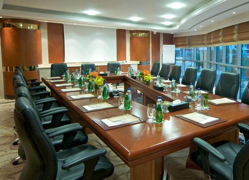 Ruang konferensi Foto